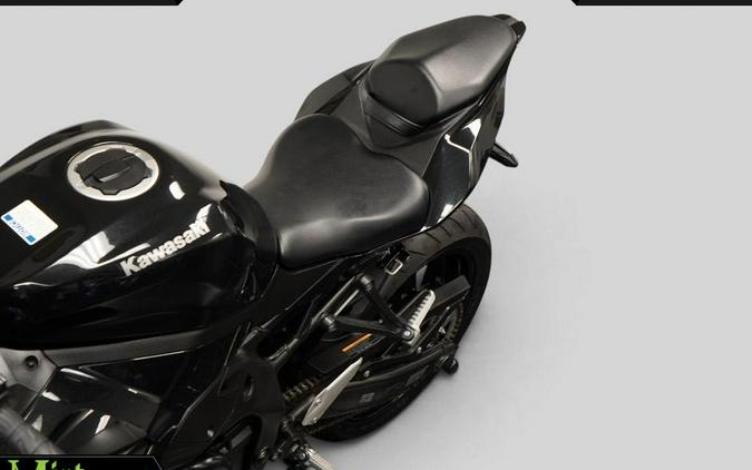 2025 Kawasaki NINJA ZX-4R (ABS)