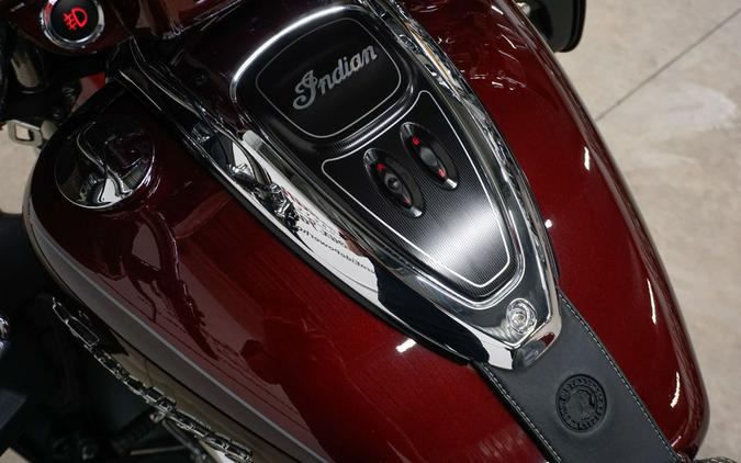 2022 Indian Motorcycle® Roadmaster® Maroon Metallic/Crimson Metallic