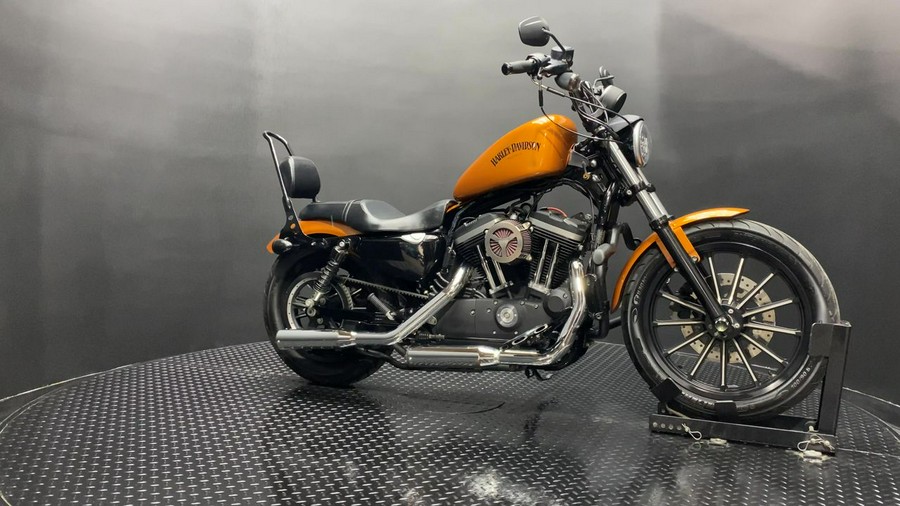 2014 Harley-Davidson® XL883N - Sportster® Iron 883™