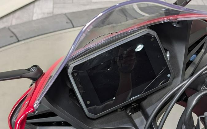 2026 Honda CBR650R E-Clutch