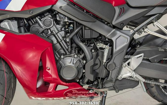 2026 Honda CBR650R E-Clutch