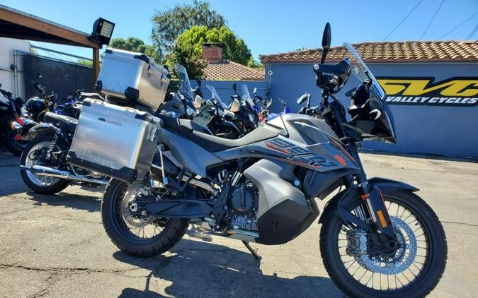 2021 KTM 890 Adventure