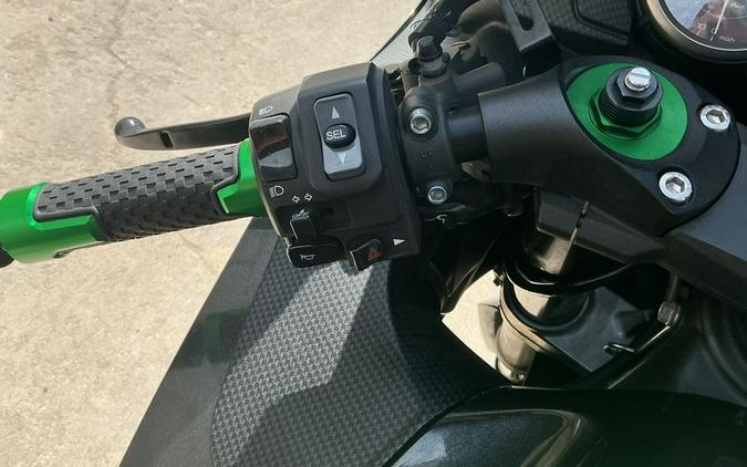 2018 Kawasaki Ninja® ZX™-14R ABS SE
