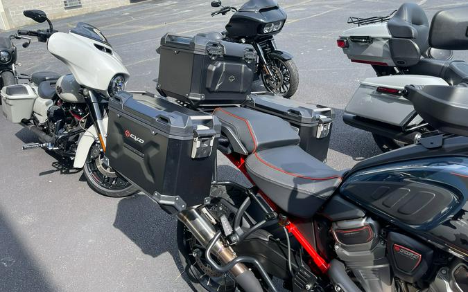 2025 Harley-Davidson CVO™ Pan America®