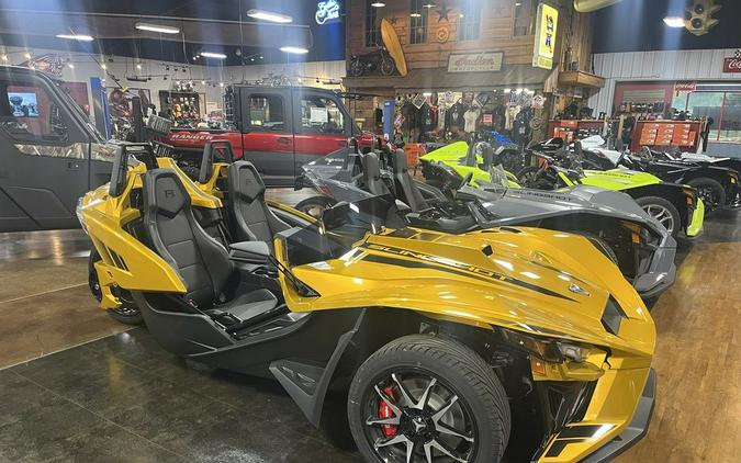 2024 Polaris Slingshot® Slingshot® R Gold Rush