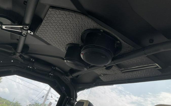 2023 Yamaha Wolverine RMAX2 1000 XT-R