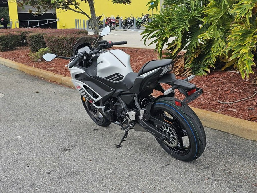 2026 KAWASAKI EX650PTFAN