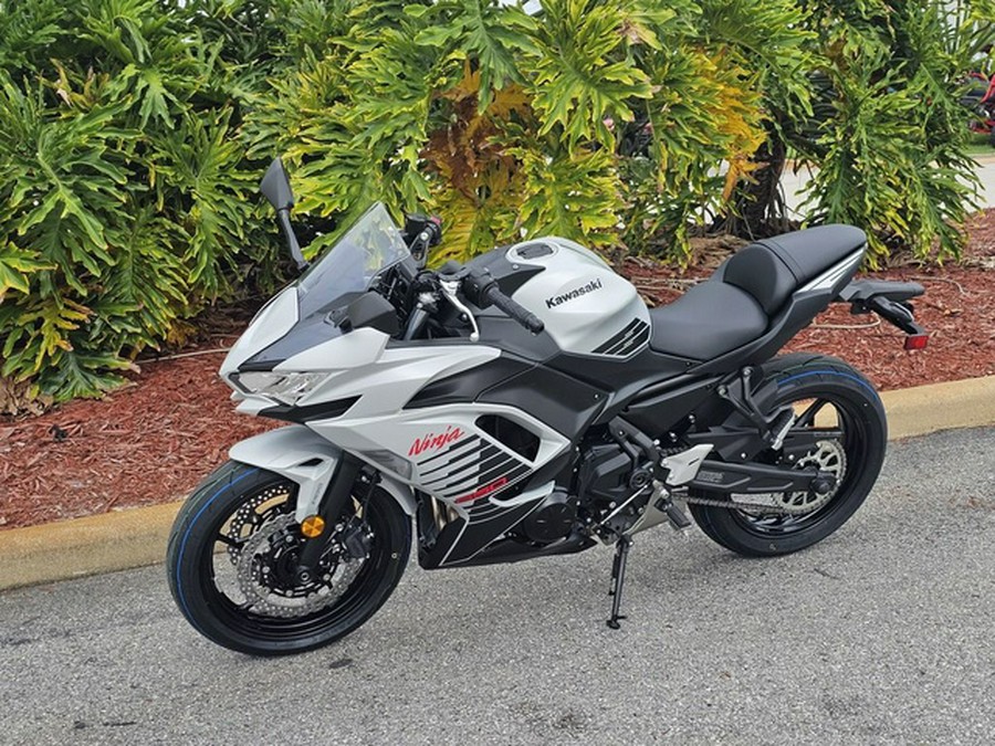 2026 KAWASAKI EX650PTFAN