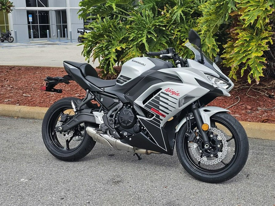 2026 KAWASAKI EX650PTFAN