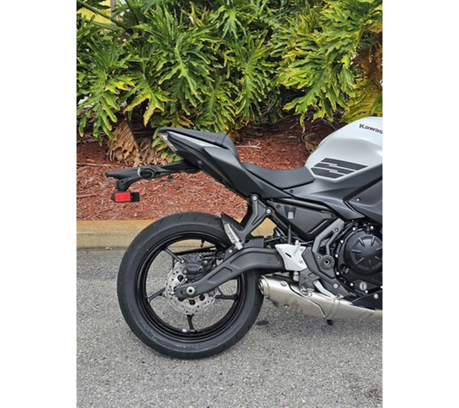 2026 KAWASAKI EX650PTFAN