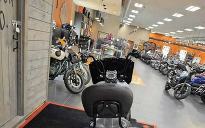 2024 Harley-Davidson Softail FLHCS - Heritage Classic