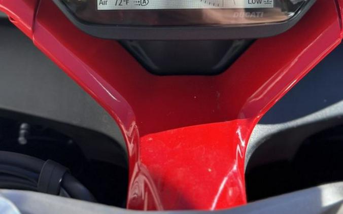 2024 Ducati Supersport 950 Red