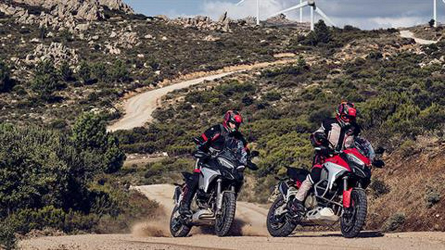 2021 Ducati Multistrada V4 S Travel & Radar Spoked Wheel