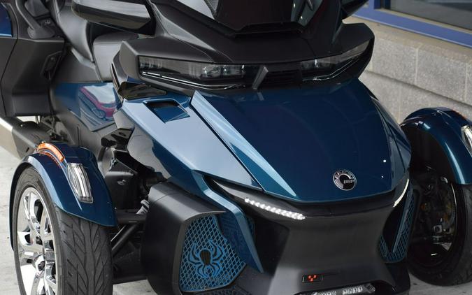 2020 Can-Am® Spyder® RT Limited Chrome