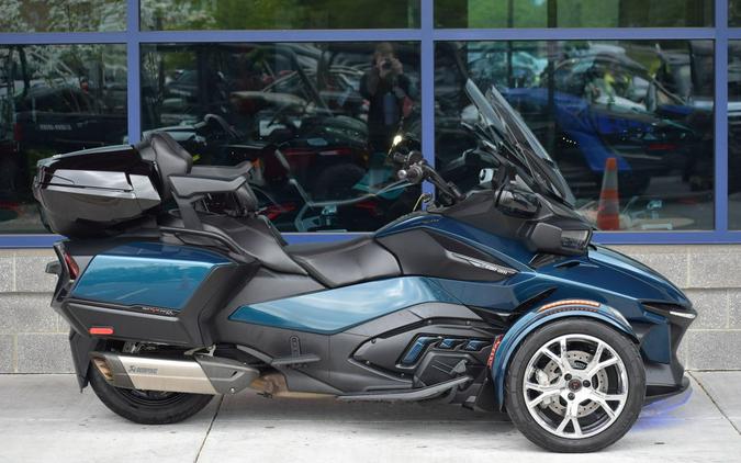 2020 Can-Am® Spyder® RT Limited Chrome