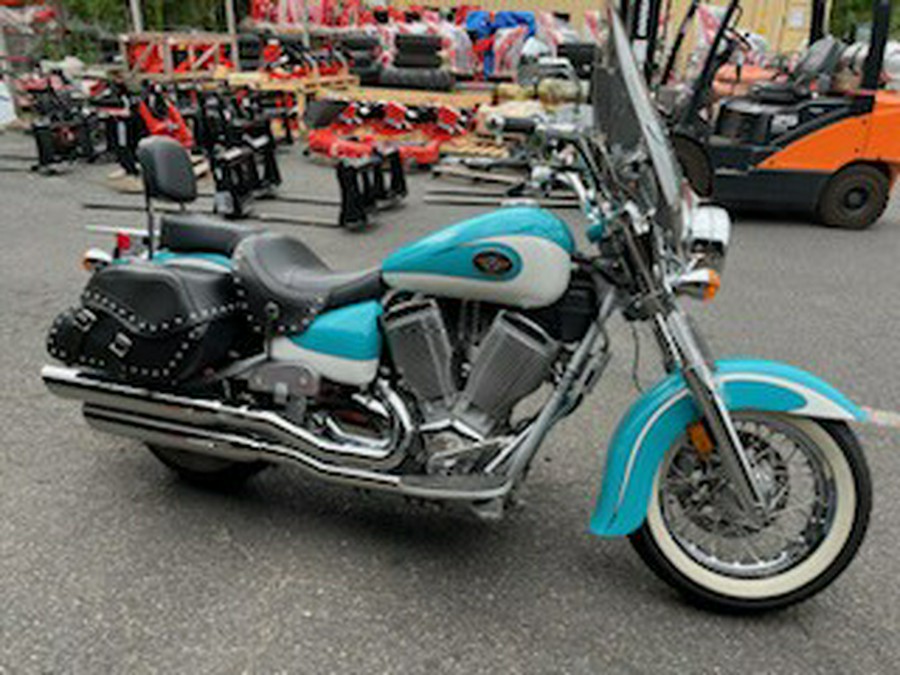 2003 Victory Standard Cruiser