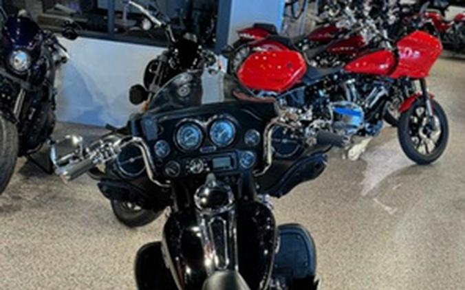 2012 Harley-Davidson Touring FLHTK - Electra Glide Ultra Limited