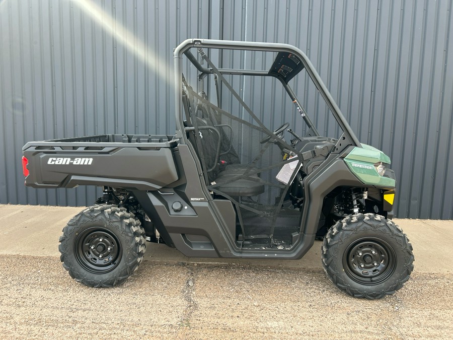 2026 Can-Am Defender HD7