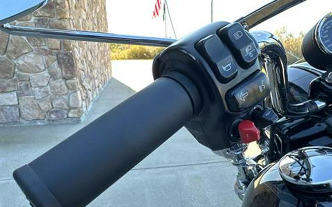 2016 Harley-Davidson Road King®