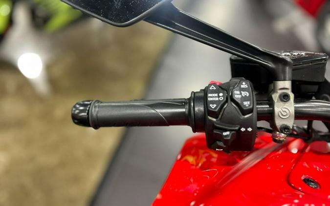 2025 Ducati DIAVEL V4