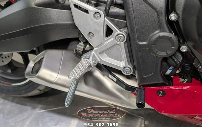 2026 Honda CBR650R E-Clutch