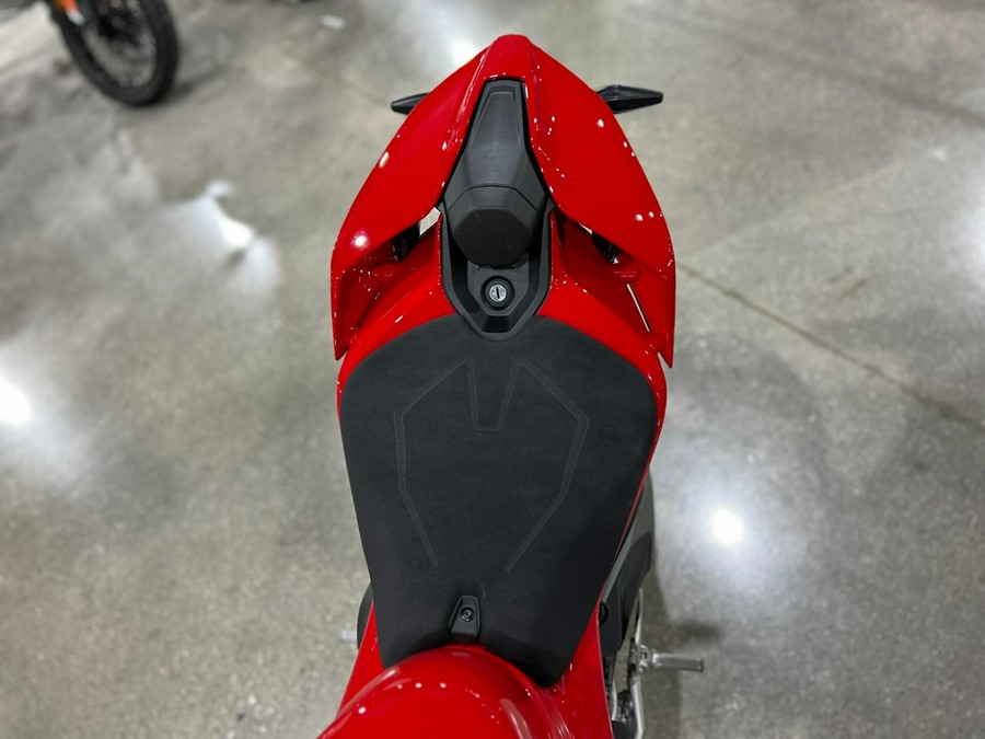 2025 Ducati PANIGALE V4 S