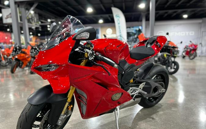2025 Ducati PANIGALE V4 S