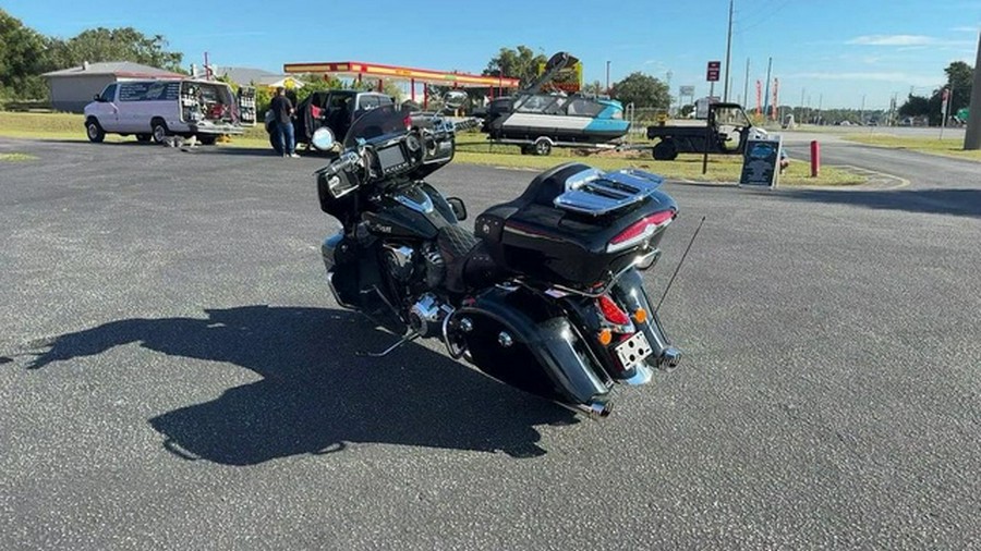 2021 Indian Roadmaster Thunder Black Pearl