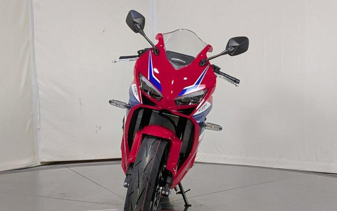 2026 Honda CBR650R E-Clutch