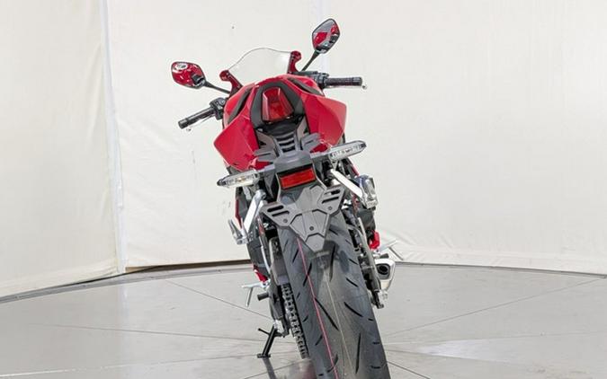 2026 Honda CBR650R E-Clutch