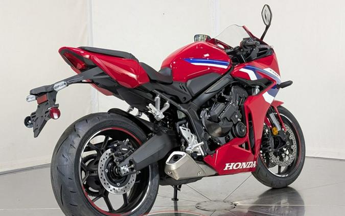 2026 Honda CBR650R E-Clutch