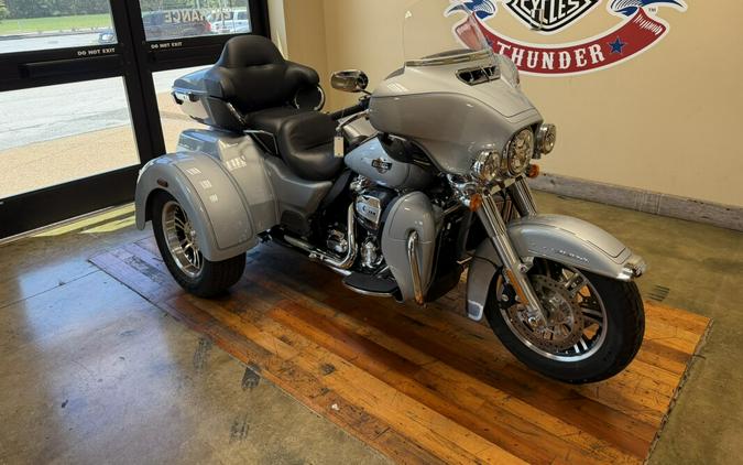 Used 2023 Harley-Davidson Tri-Glide Ultra Classic Trike Motorcycle For Sale Near Memphis, TN