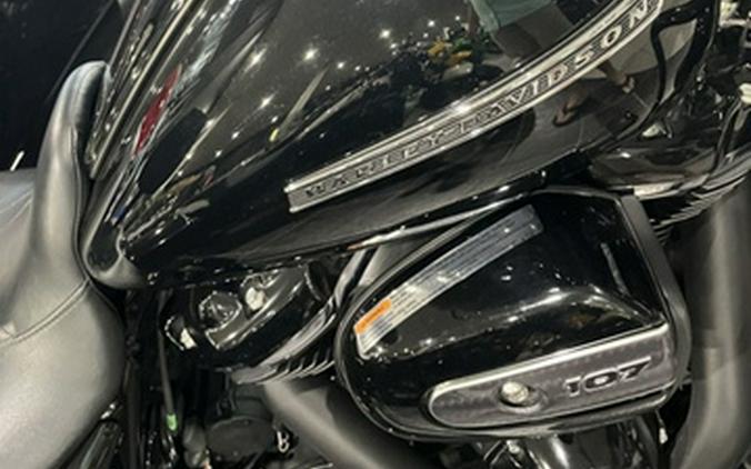 2017 Harley-Davidson FLHRXS - Road King Special