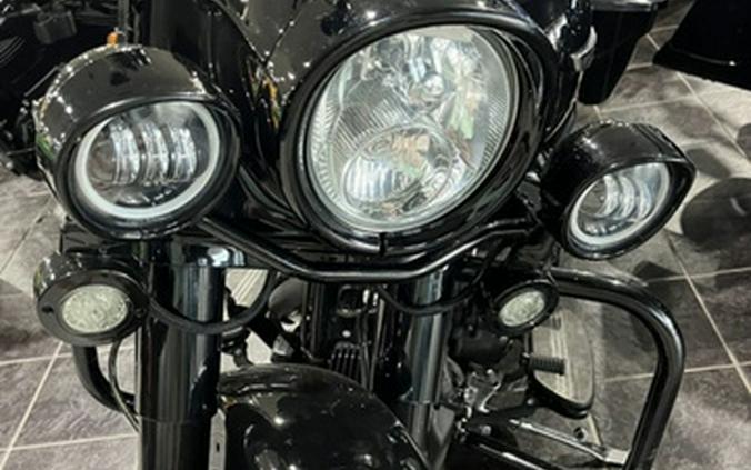 2017 Harley-Davidson FLHRXS - Road King Special