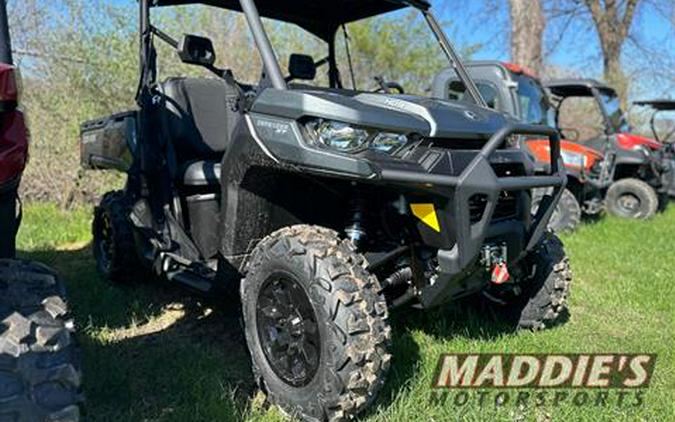 2024 Can-Am Defender XT HD9