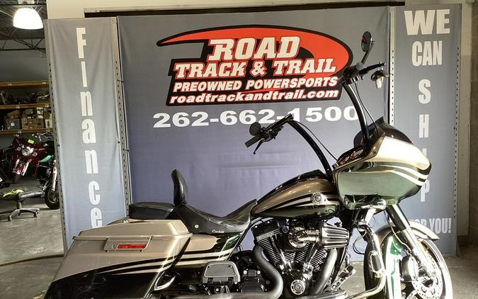 2013 Harley-Davidson® FLTRXSE2 - CVO™ Road Glide® Custom®