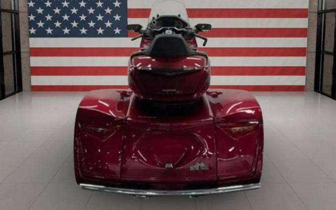 2018 Honda® GL1800D Goldwing Tour DCT (TRIKE)