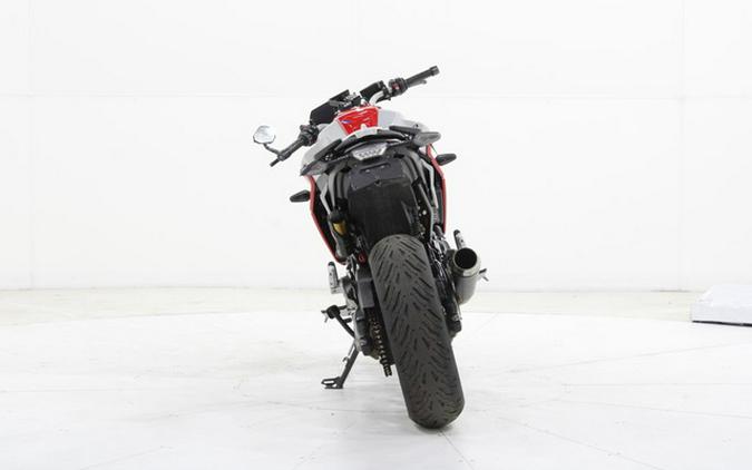 2021 BMW F 900 R Hockenheim Silver Met. / Racing Red Low Susp.