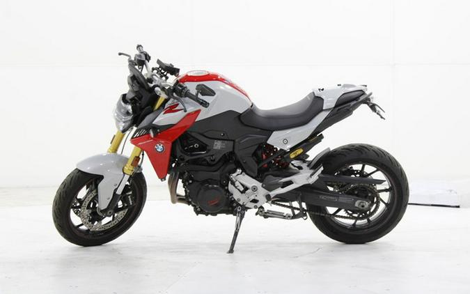 2021 BMW F 900 R Hockenheim Silver Met. / Racing Red Low Susp.