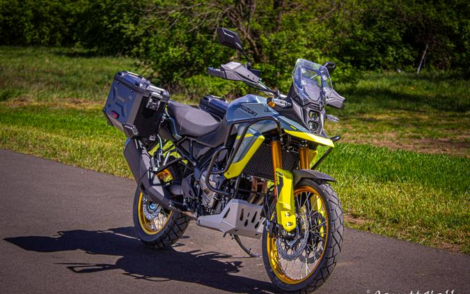 2024 Suzuki V-Strom 800DE Adventure