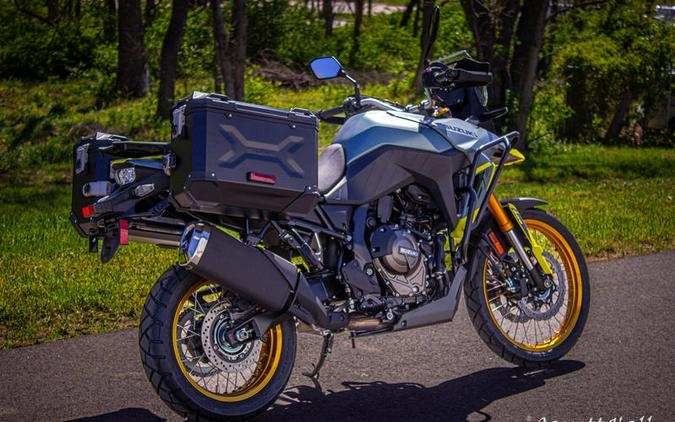 2024 Suzuki V-Strom 800DE Adventure