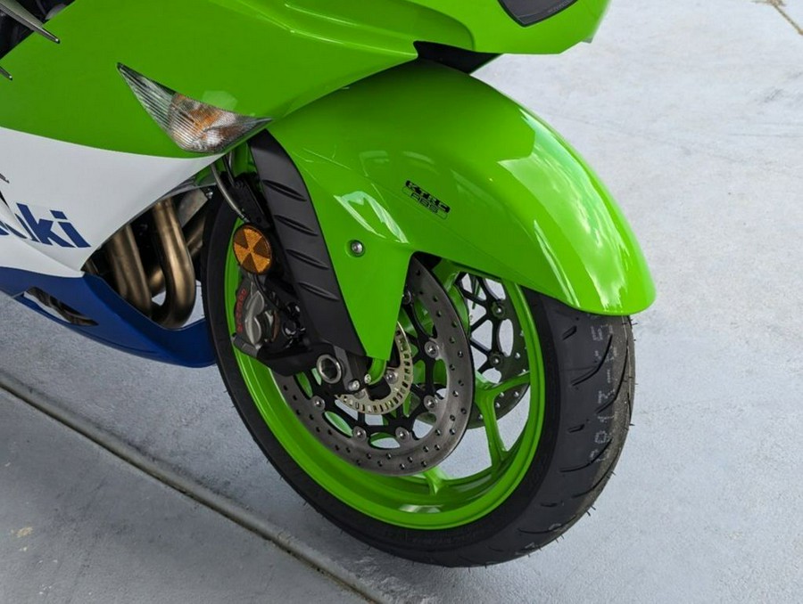 2024 Kawasaki Ninja® ZX™-14R 40th Anniversary Edition ABS