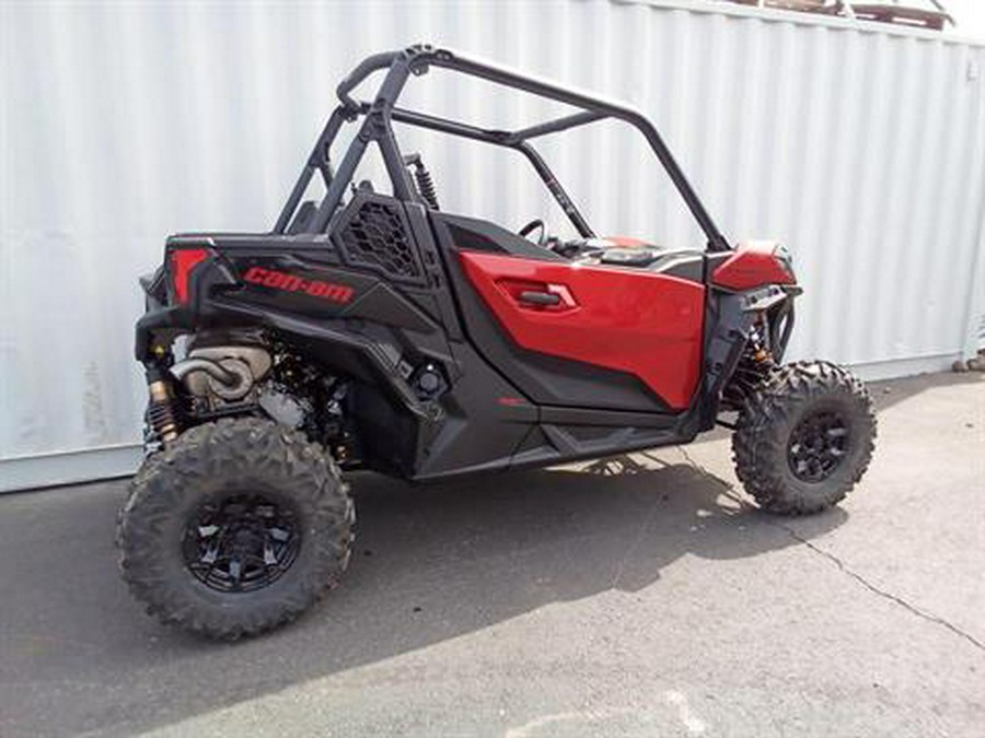 2024 Can-Am Maverick Sport DPS