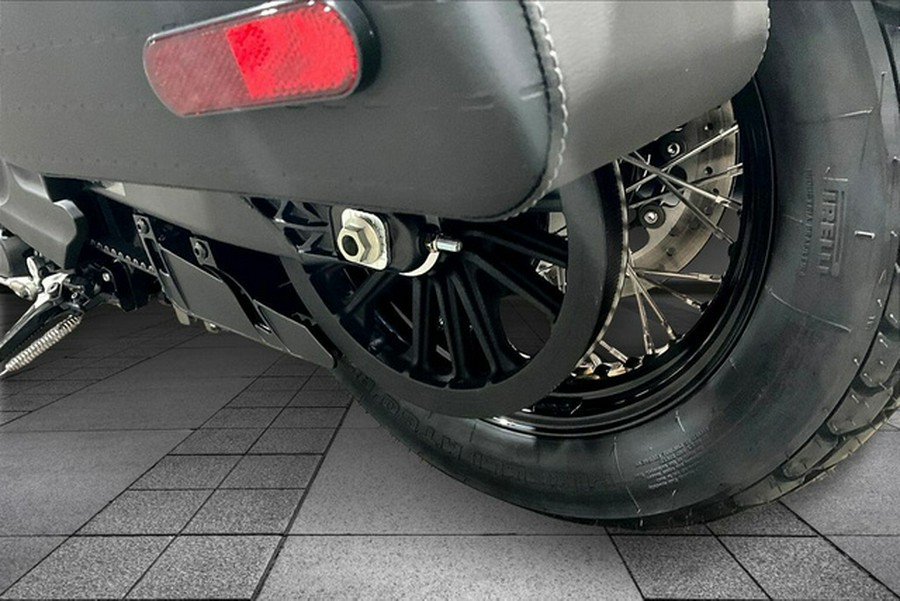 2025 Indian Super Scout Black Smoke With Graphics