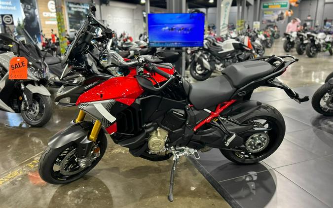 2026 Ducati MULTISTRADA V4 PIKES PEAK