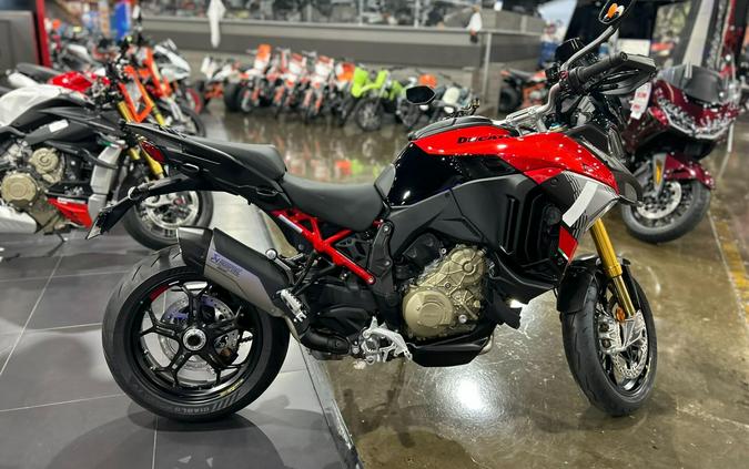 2026 Ducati MULTISTRADA V4 PIKES PEAK