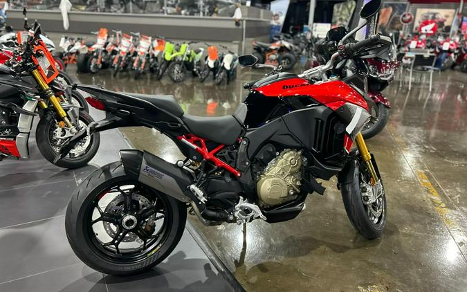 2026 Ducati MULTISTRADA V4 PIKES PEAK