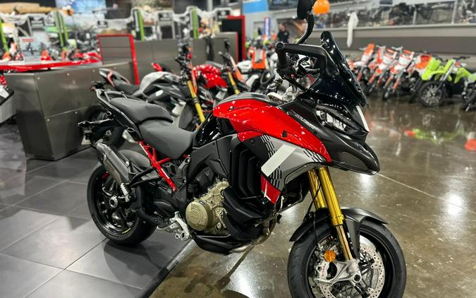 2026 Ducati MULTISTRADA V4 PIKES PEAK