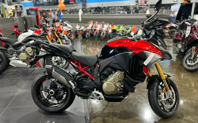 2026 Ducati MULTISTRADA V4 PIKES PEAK