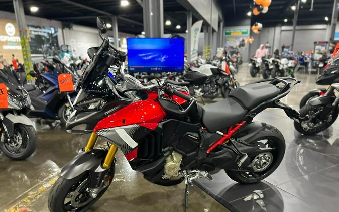 2026 Ducati MULTISTRADA V4 PIKES PEAK